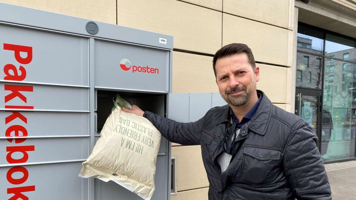 Thomas Gustavson foretrekker å hente familiens pakker i Postens pakkeboks.